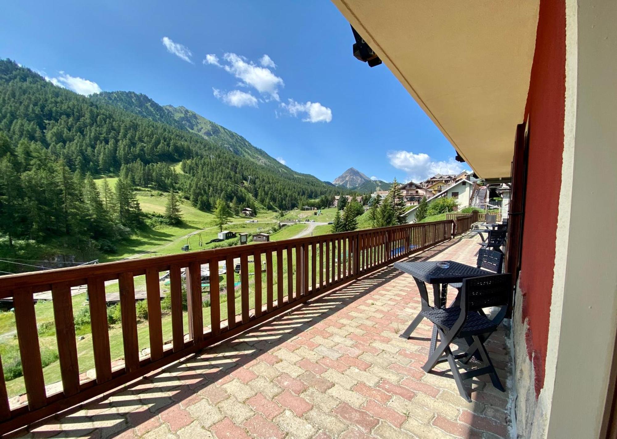 Hotel Piccolo Chalet Claviere Kültér fotó